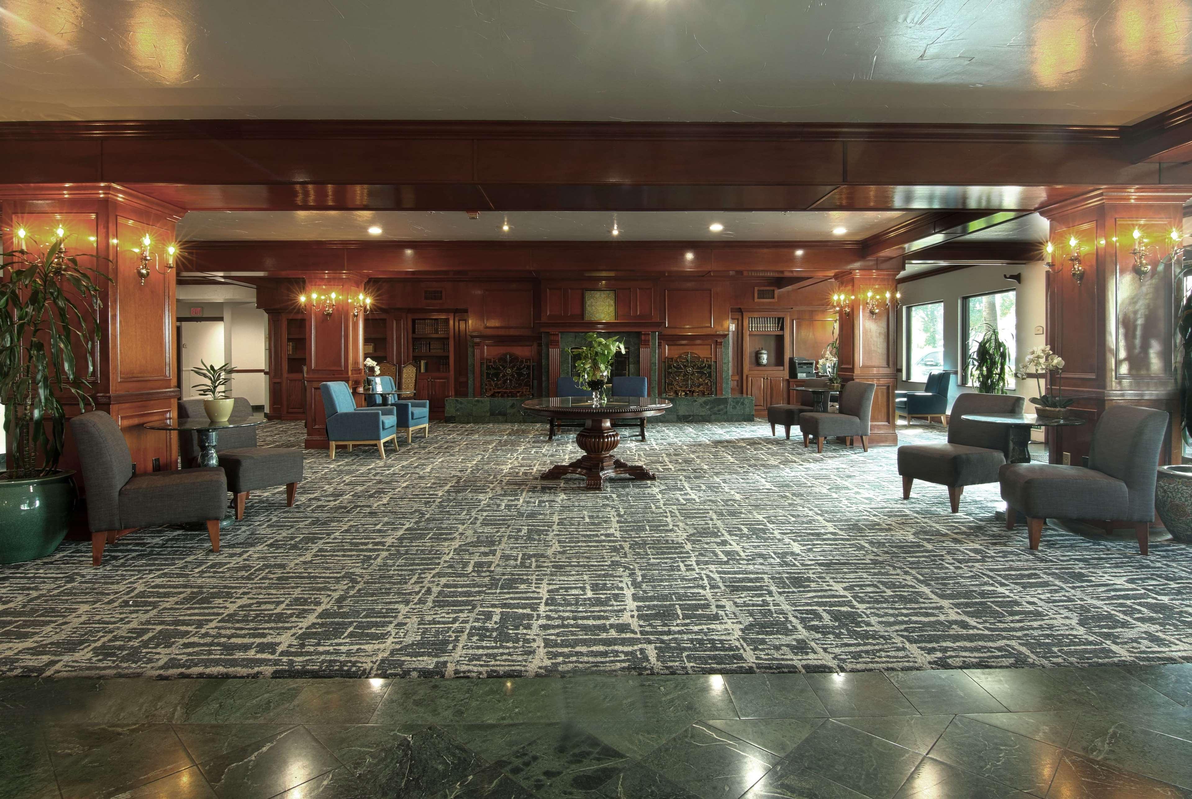 Azure Hotel&Suites Ontario Trademark Collection By Wyndham Exterior foto